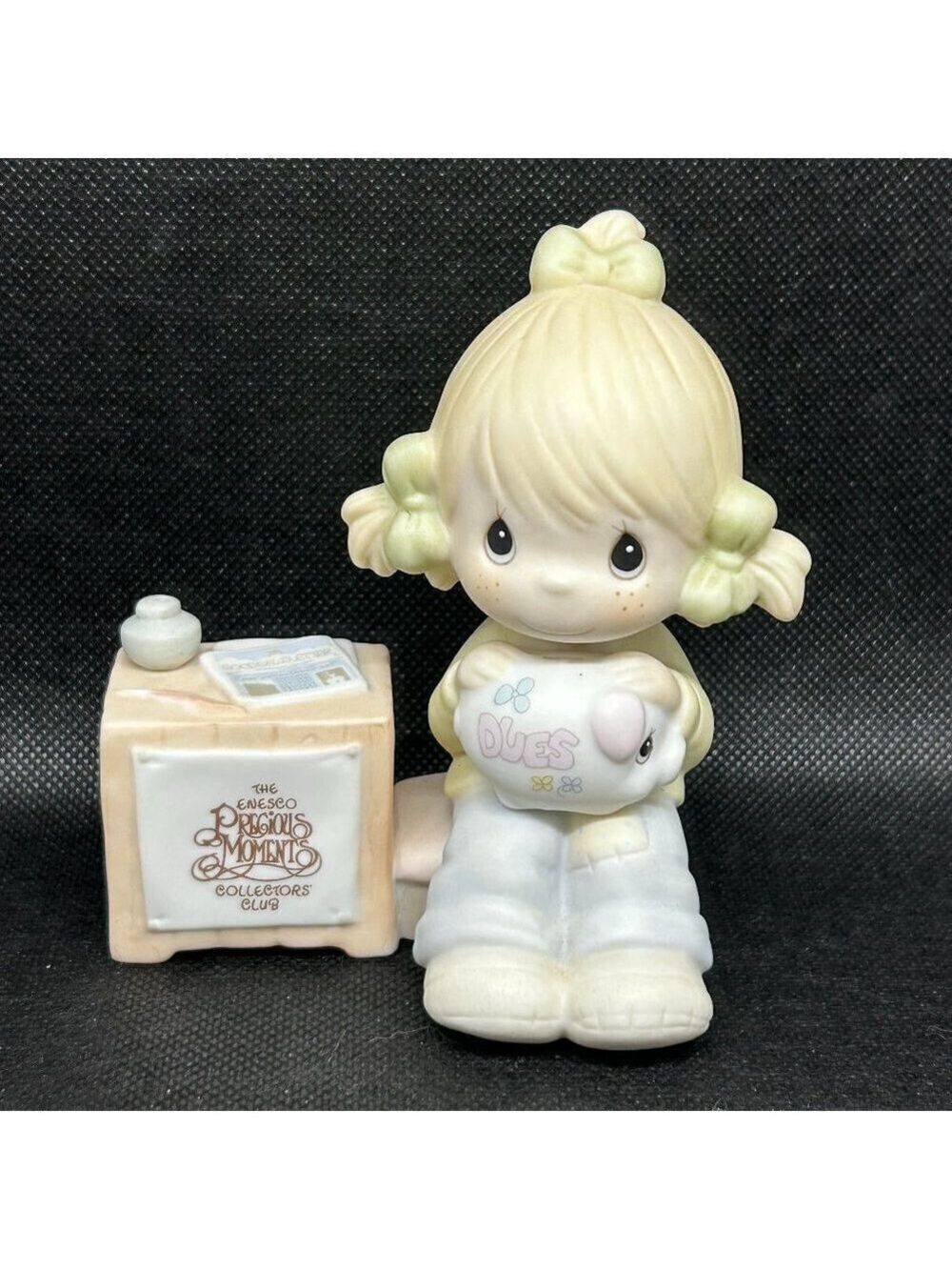 Precious Moments Collectors Club “Dues” figurine